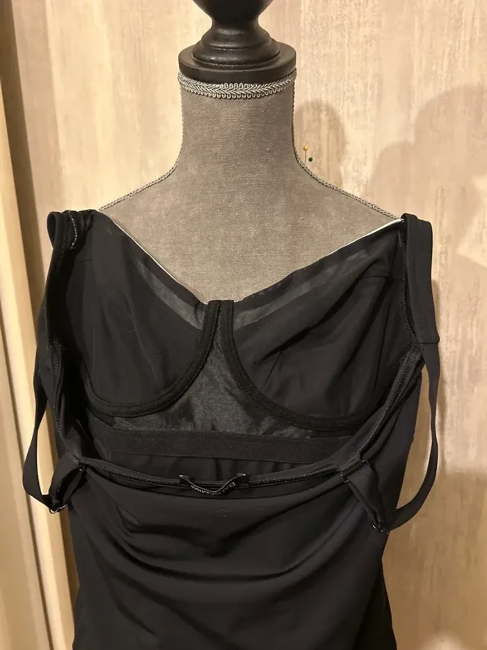 Maillot de bain, noir blanc, une pièce - photo numéro 5