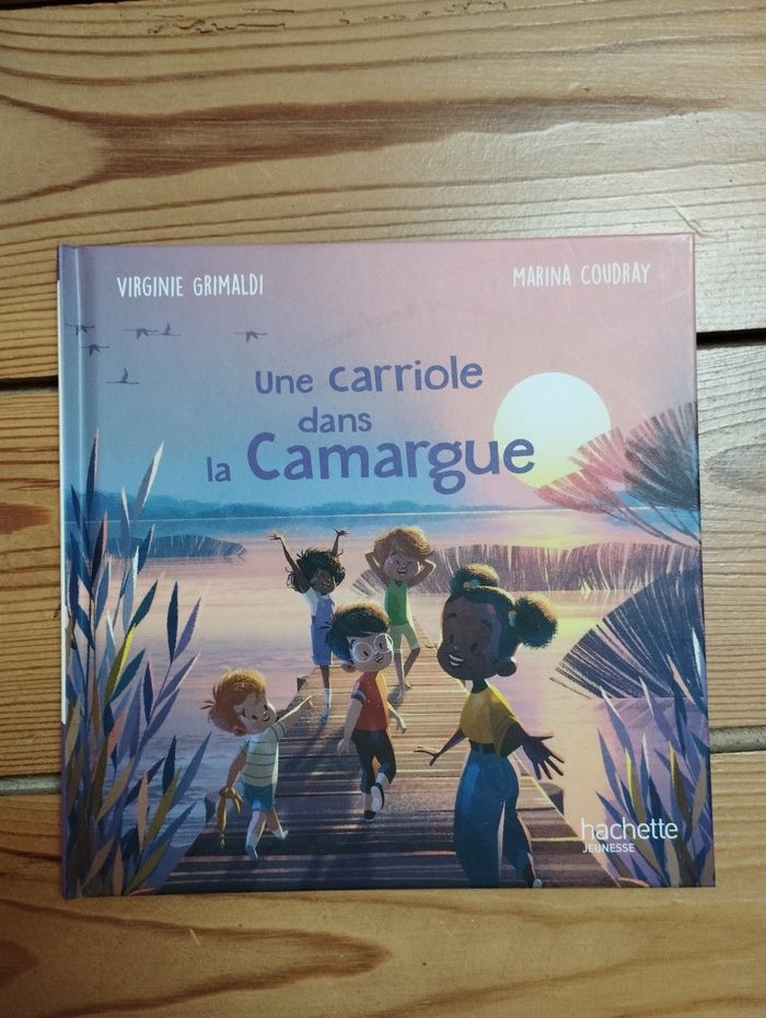Livre " une carriole dans la camargue"
