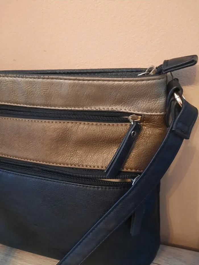 Sac a main - photo numéro 2