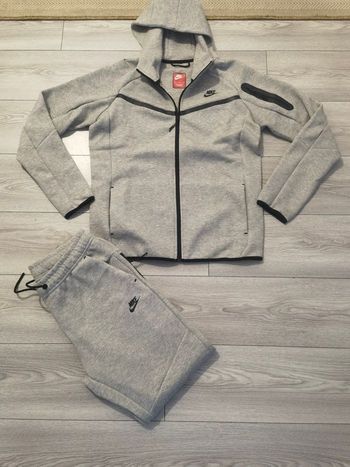 Survêtement Nike Tech Fleece gris