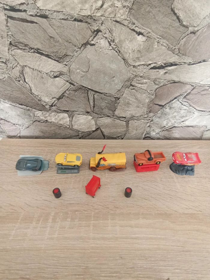 Lot figurine cars de décoration a poser - photo numéro 4