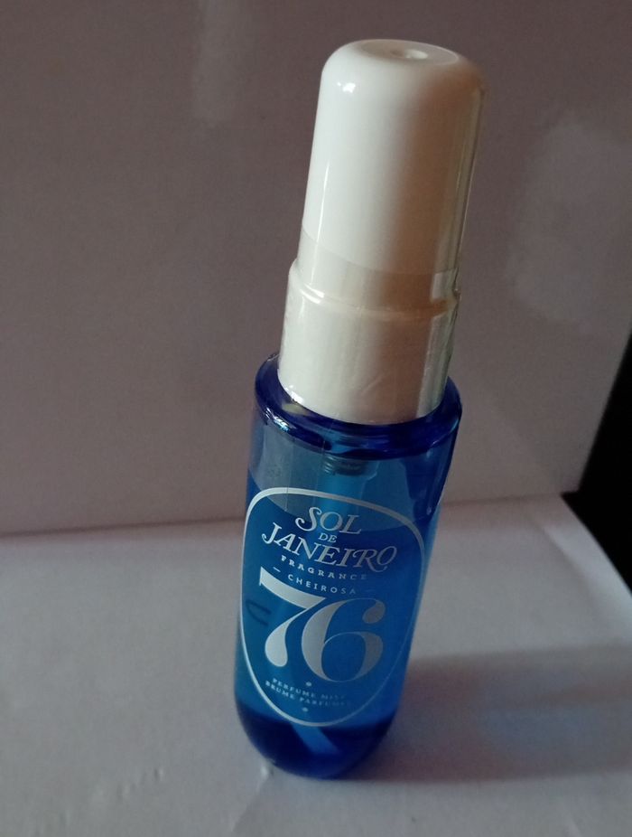 Brume parfumee sol de janeiro. Cheirosa. Contenance 30 ml. Neuve. Jamais ouverte - photo numéro 2