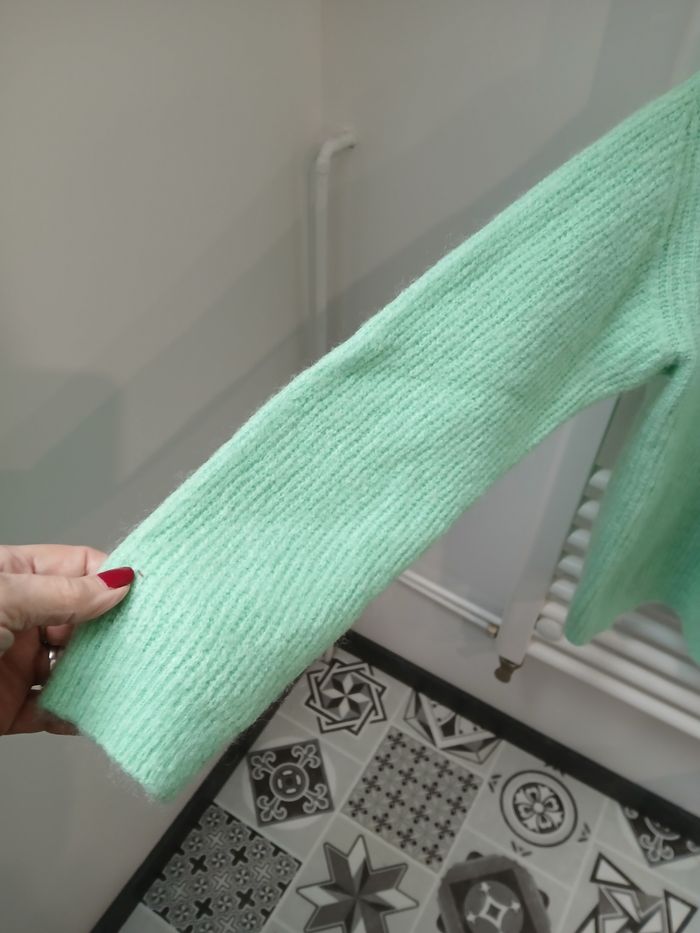 Pull femme court col V - photo numéro 3