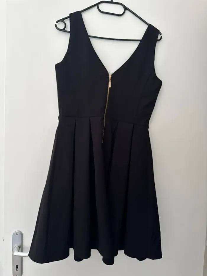 Robe noire brodée fleurs Pimkie - photo numéro 6