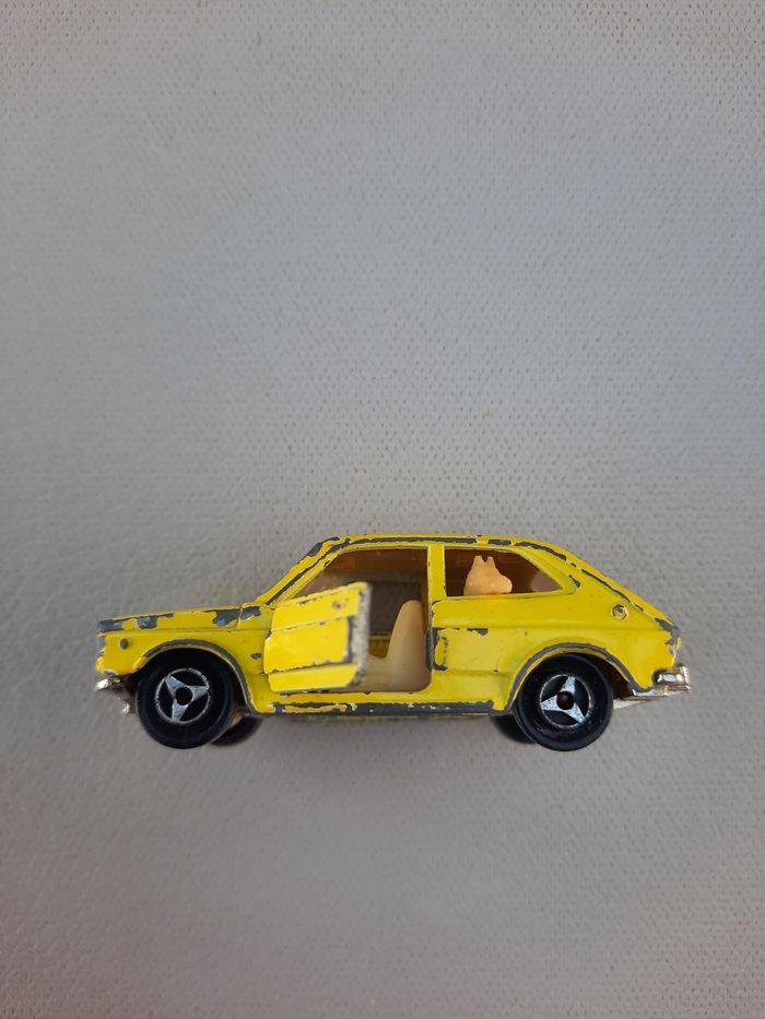 Petite voiture majorette Fiat 127 - photo numéro 5