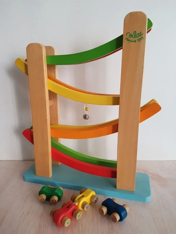 Toboggan cascade de voitures en bois Vilac