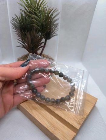 Bracelet pierre naturelle , neuf , idée cadeau, vert