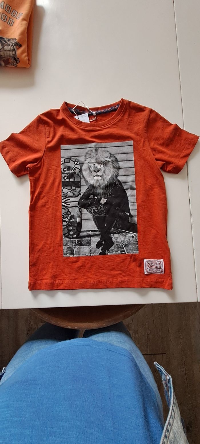 Tee-shirt neuf avec étiquette garçon 7 ans - photo numéro 4