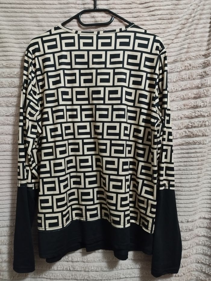 Haut géométrique - photo numéro 4