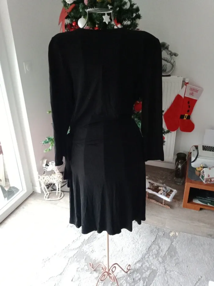 Robe noir - photo numéro 6