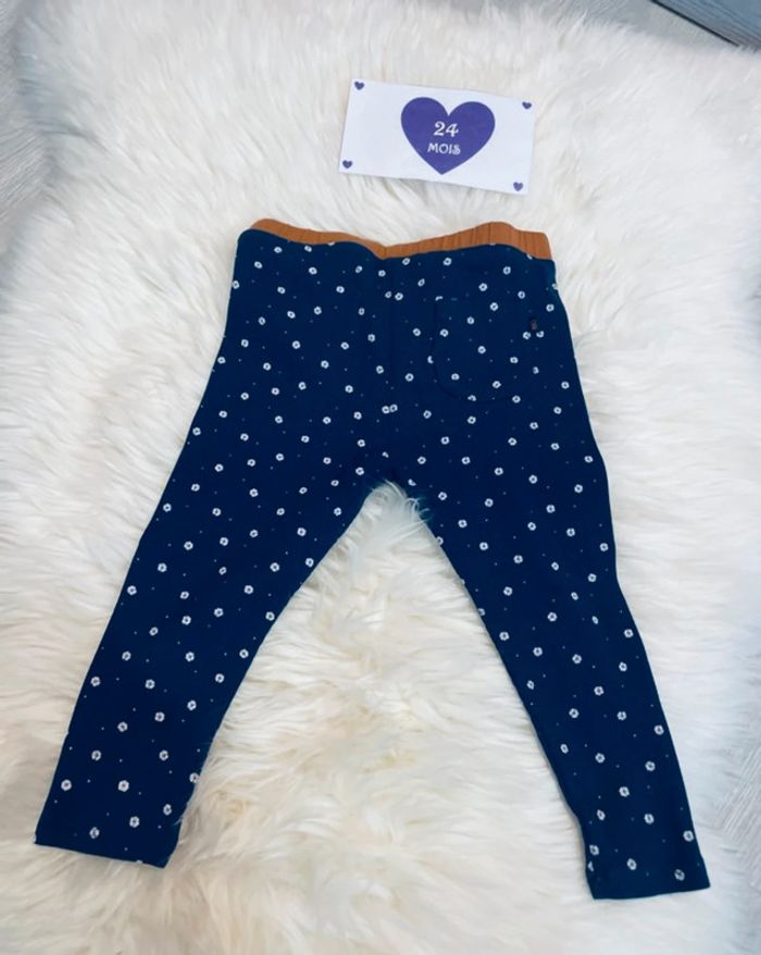 24 mois - legging côtelé bleu à fleurs - photo numéro 3