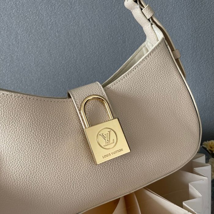 Louis Vuitton M24611 - photo numéro 7