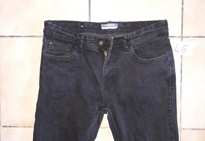 Jean femme T 46 - photo numéro 2