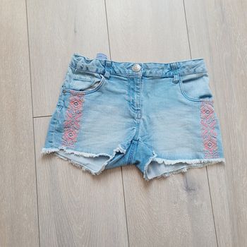 Short en jeans bleu clair. Fille 11 ans. Marque Peppers!