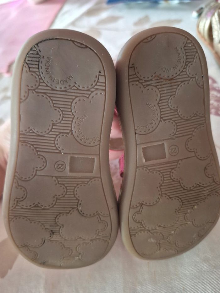 Sandales roses - photo numéro 5