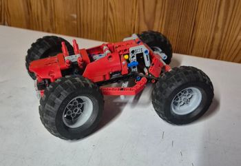 Lego technic 42005 4x4 rouge monster trucks