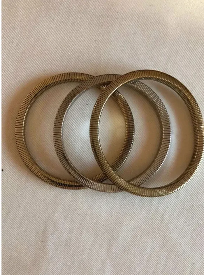Lot de 4 bracelets H&M état neuf