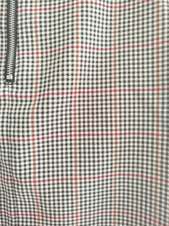Jupe taille 34/36 motif pattes de poules - photo numéro 2