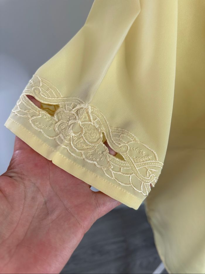 Chemisier jaune broderies ajourées Damart T46 3XL - photo numéro 4