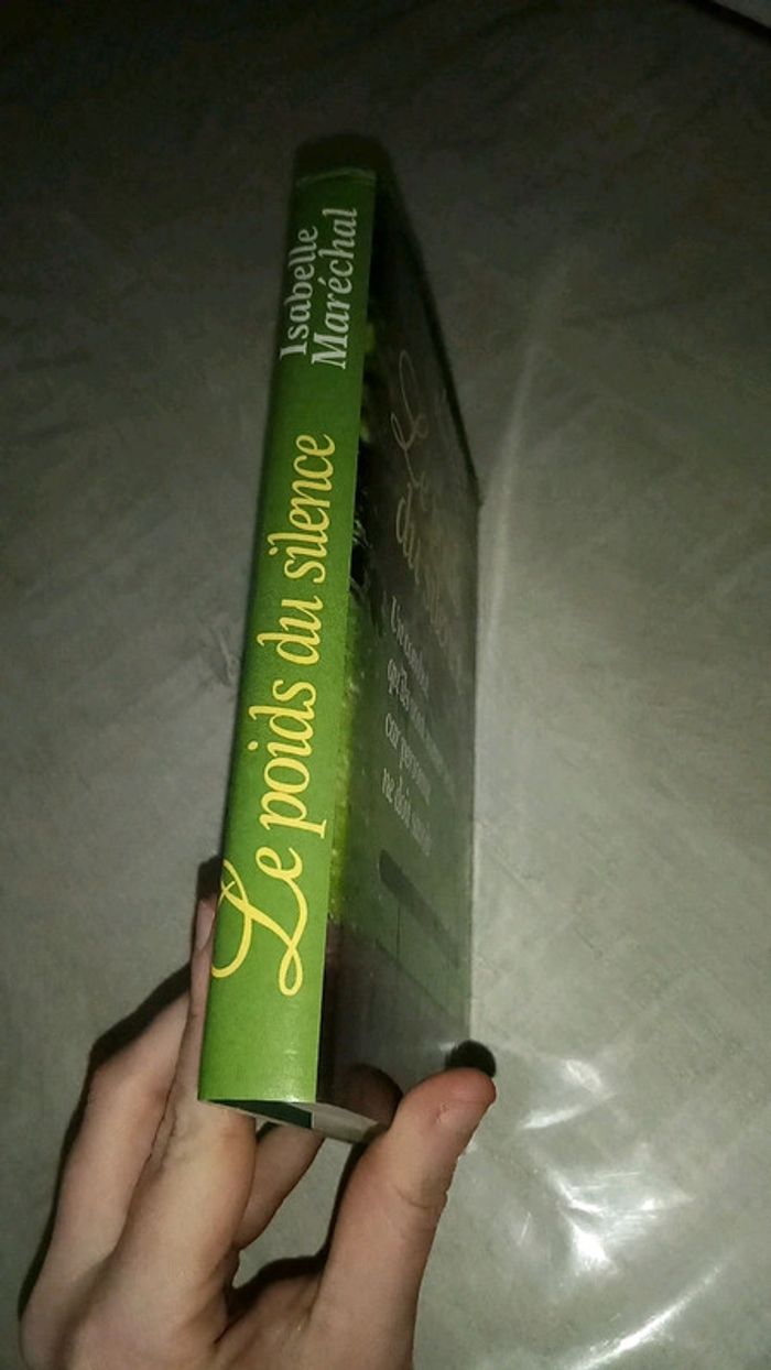 Le poids du silence - photo numéro 2