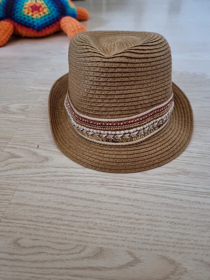 Chapeau