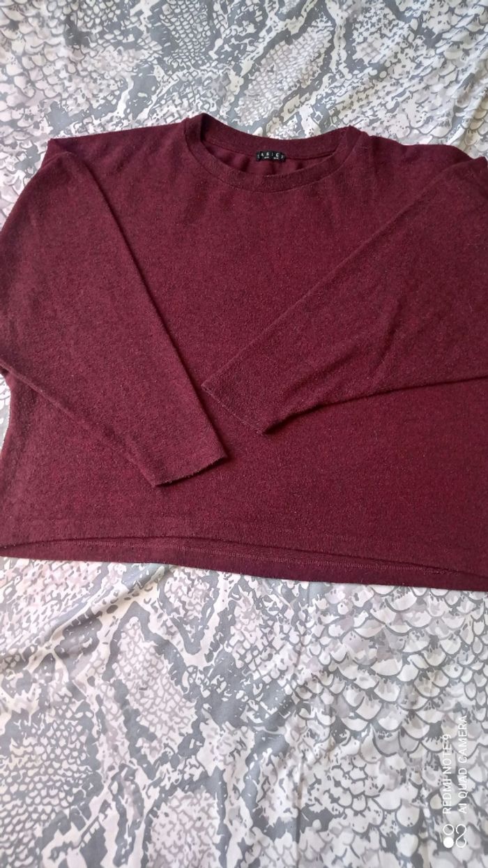 Sweat léger Basic  bordeaux taille 40 bon état. - photo numéro 2