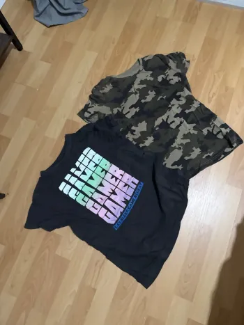 Lot de deux T-shirt Primark 12 13 ans