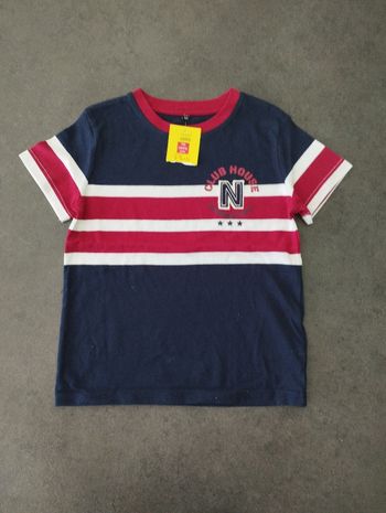 T-shirt manches courtes taille 5 ans