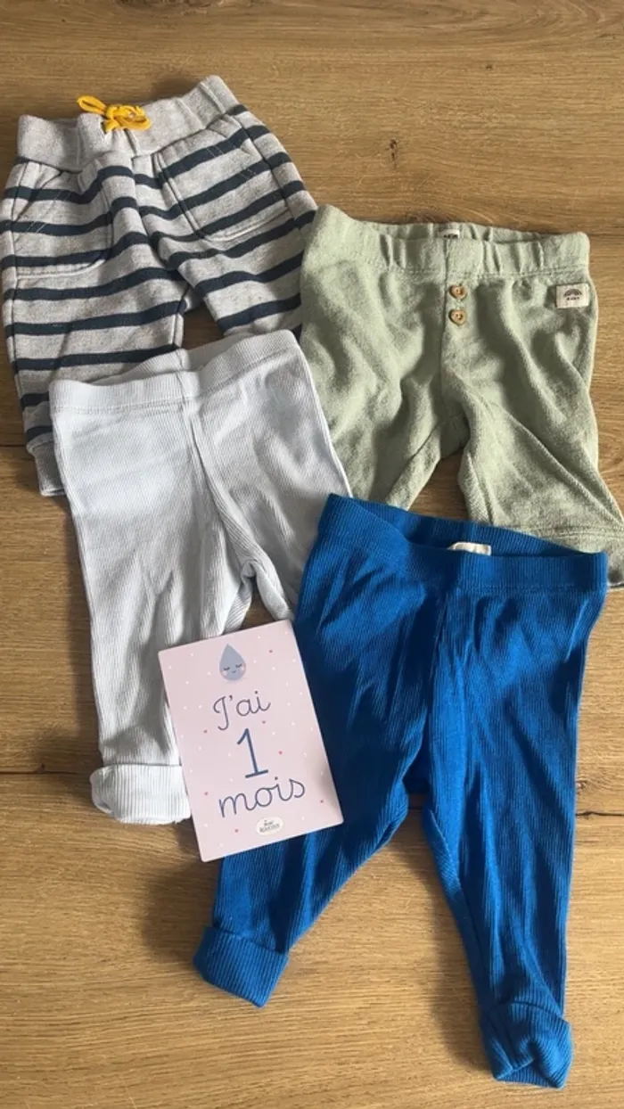 Bas garçon 1 mois