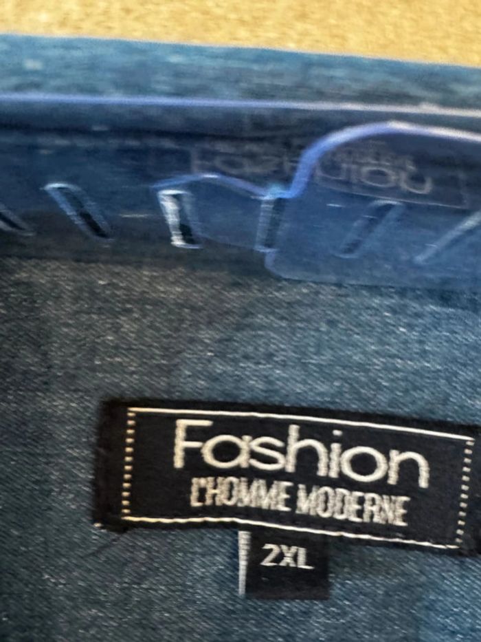 Chemise Fashion L'homme moderne, taille 2XL, neuve sans étiquette - photo numéro 2