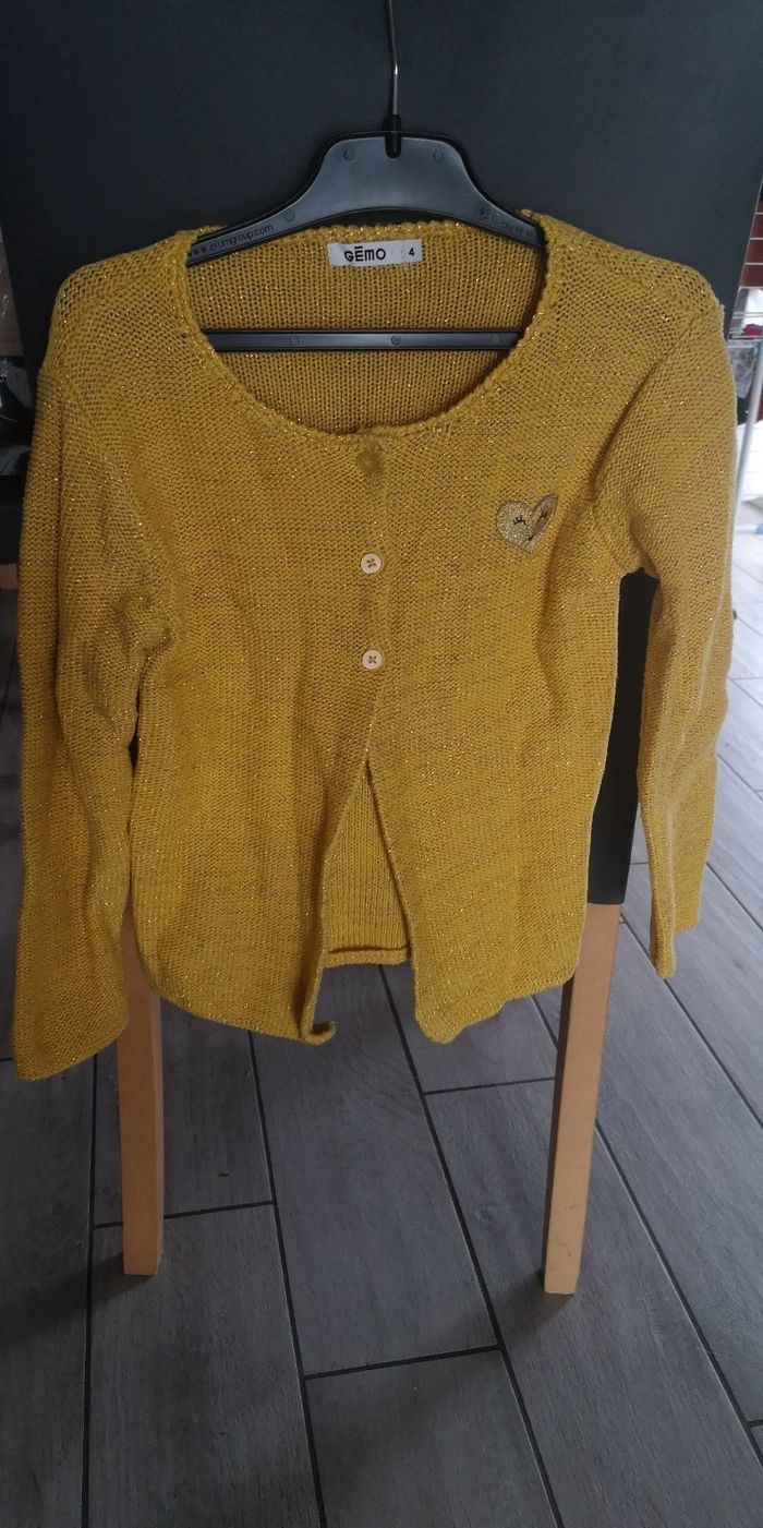 Gilet gemo taille 4 ans