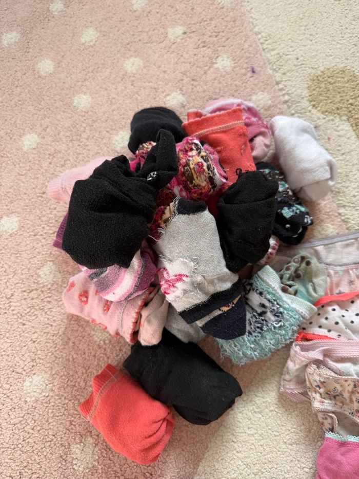 Lot de 55 sous vêtements fille 2-3 ans - photo numéro 2