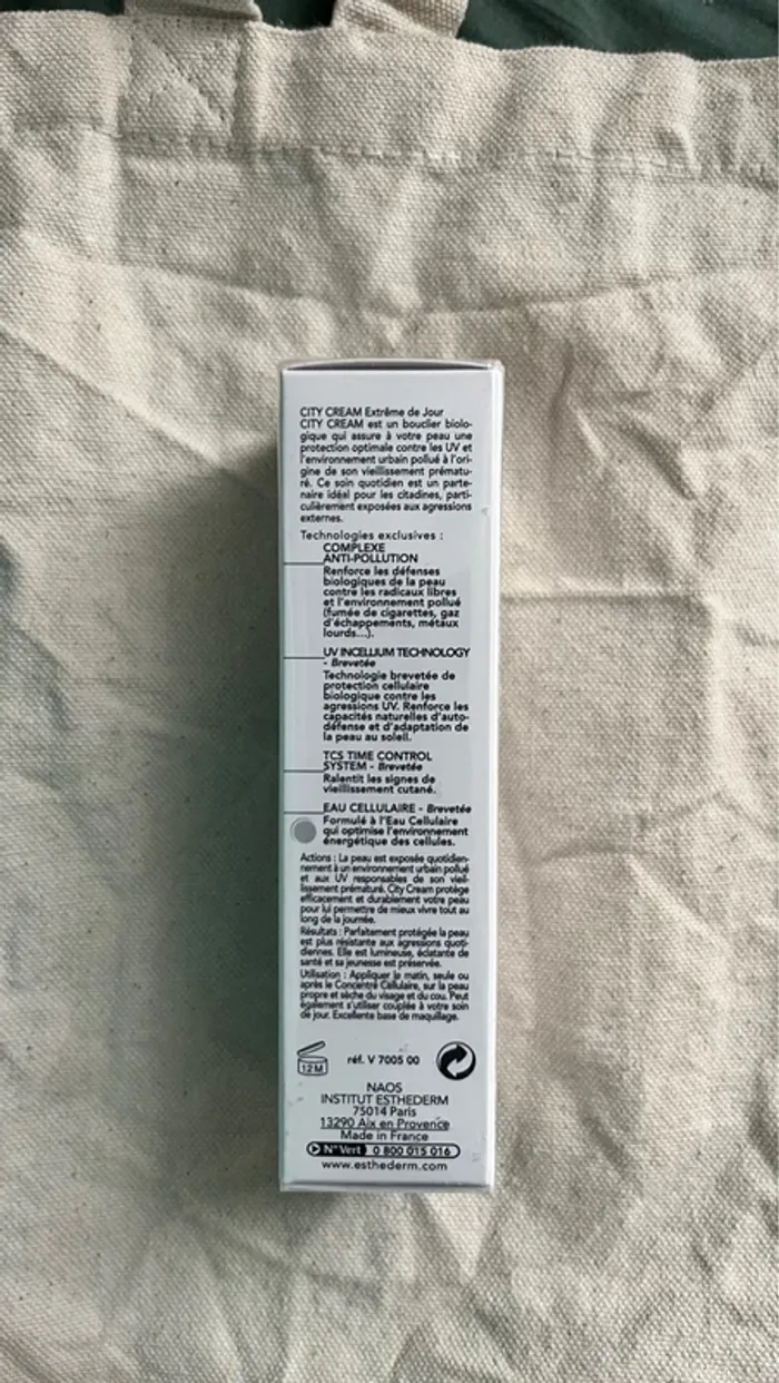 Crème de jour estederm anti uv - photo numéro 2