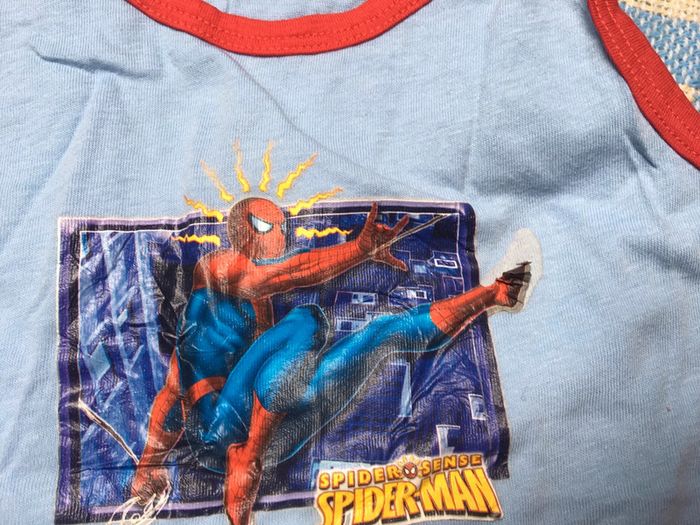 2 tee-shirts Spider-Man 4 ans - photo numéro 3
