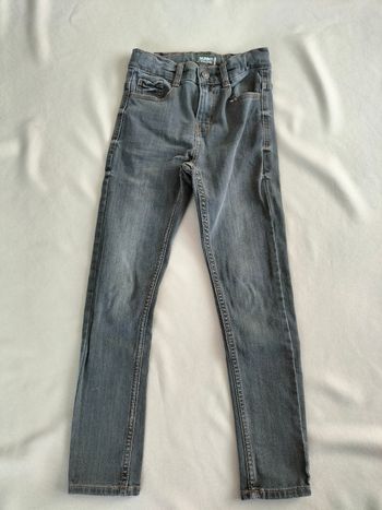 🤍 Jeans skinny gris - 9 ans - Kiabi 🤍
