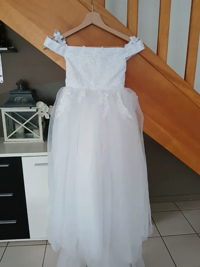 Magnifique Robe de demoiselle d'honneur en dentelle et tulle pailletée Taille 6 ans🌿💝 - photo numéro 20