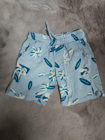 Short - Taille 4 ans - Kiabi - Très bon état