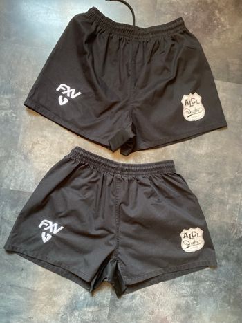 2 shorts de rugby FXV taille M club le grand Quevilly