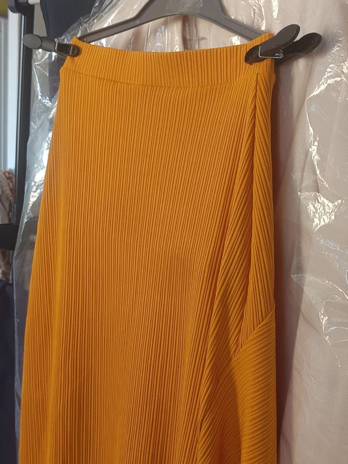 Jupe asymétrique jaune Bershka taille XS - photo numéro 2
