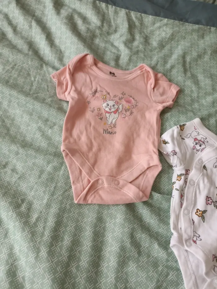 Lot 2 body manche courte Marie 1 mois - photo numéro 6