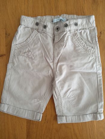 Bermuda beige Gémo 24mois