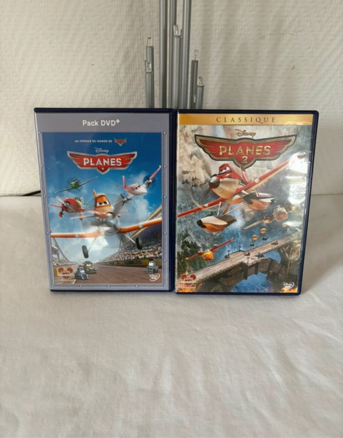 • Dvd Disney numéroté ~ Planes (108) & Planes 2 (111) •