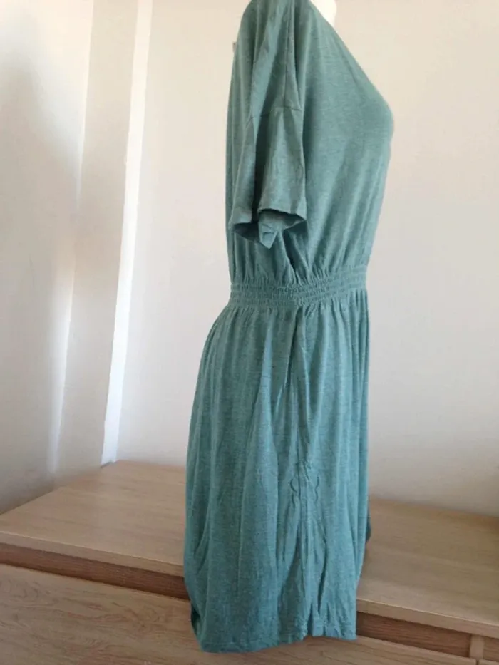 Robe fluide col V manches courtes 38 H&M - photo numéro 4