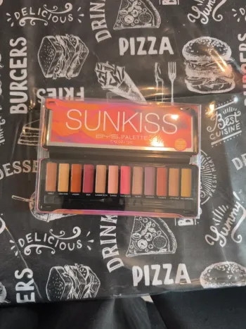 Palette maquillage avec miroir