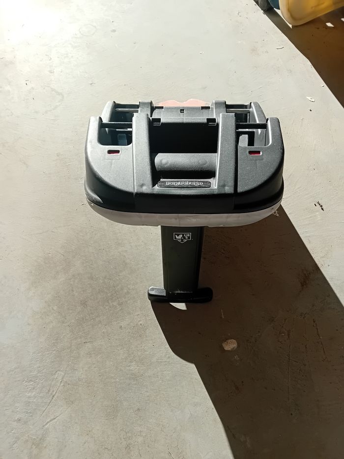 Base isofix peg perego - photo numéro 2