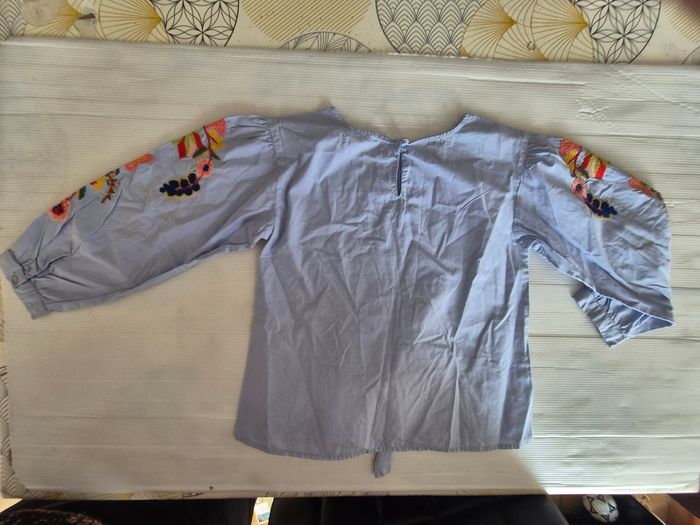 Haut fille 7 ans (122 cm) - photo numéro 4