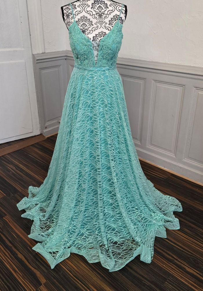 Robe de soirée vert d'eau pailleté taille 40 L