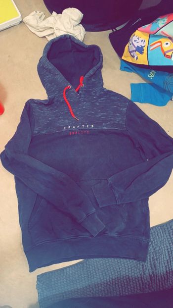 Sweat taille S marque c&a