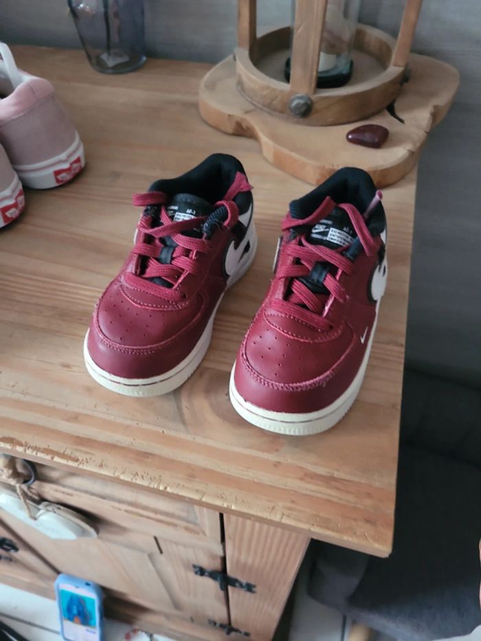 Baskets air force nike pointure 25