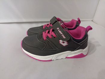 Basket lotto taille 28